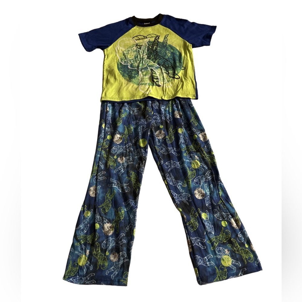Kids Blue and Green Children's Place Pyjamas Size 7/8